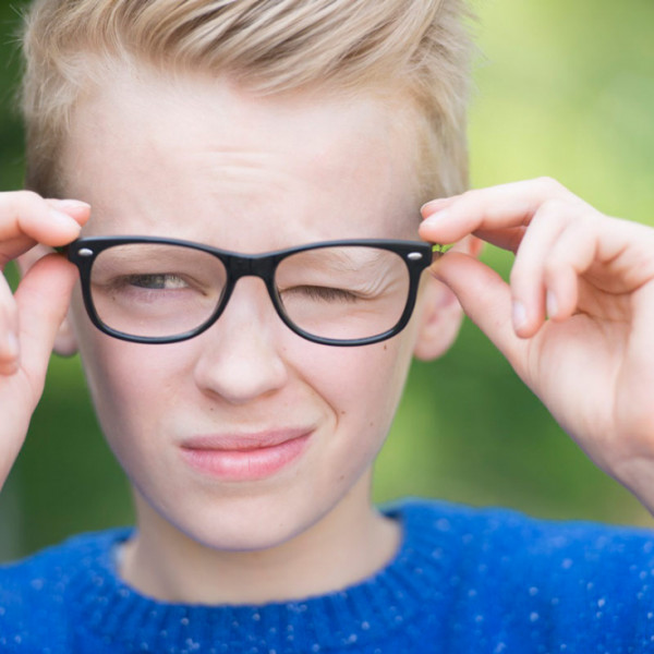 5 lucruri despre miopia la copil - explicate de medicul oftalmolog