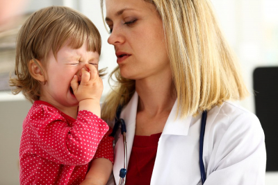 Hepatita C la copii: cauze, simptome si tratament