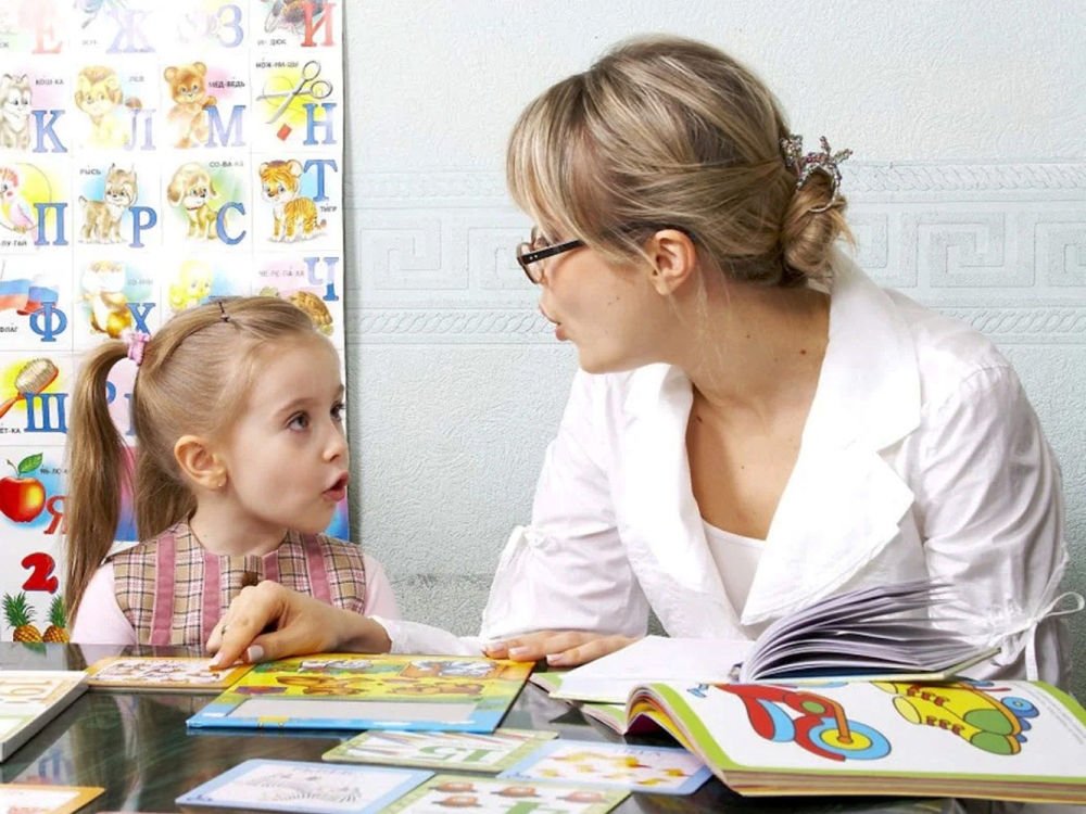 Când mergem cu copilul la logoped?