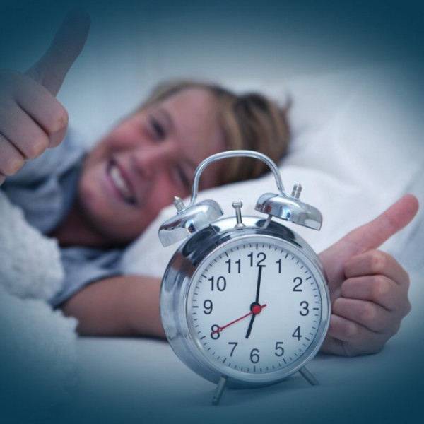 Reglarea programului de somn al copilului pentru începutul școlii