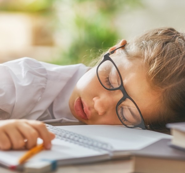 Stresul si presiunea de a performa in adolescenta