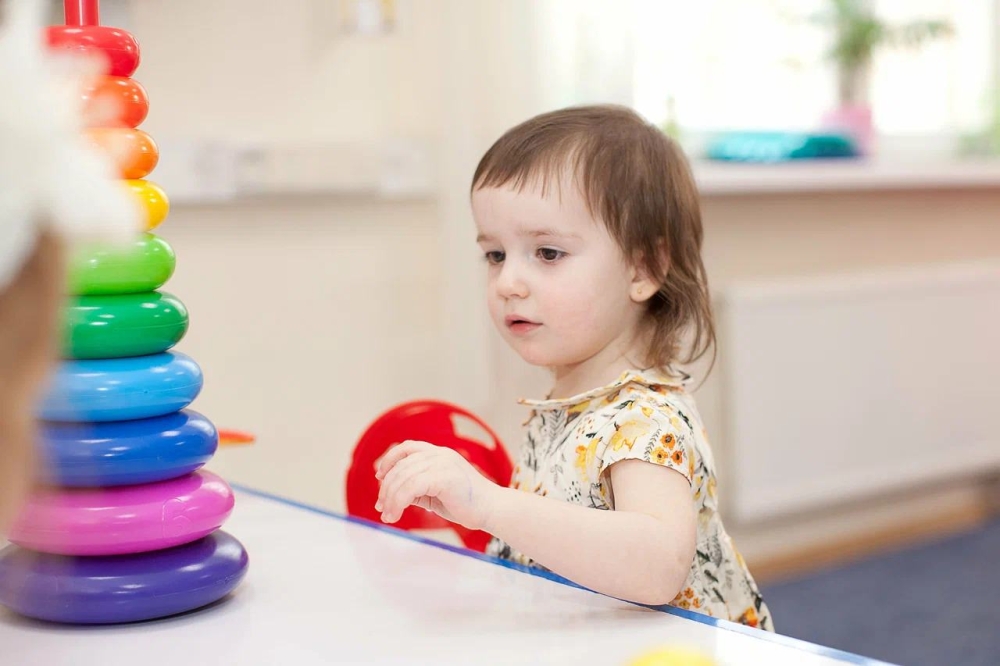 Adaptarea copilului la grădiniță. Cum are loc și la ce să ne așteptăm?