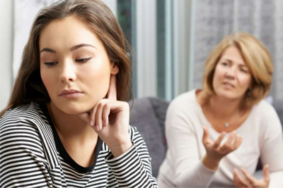 Educatie sexuala: cum protejezi adolescentul de comportament sexual riscant
