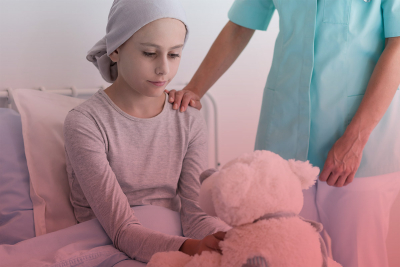 Ce ne îmbolnăvește copiii de cancer și cum putem depista boala de la primele semne